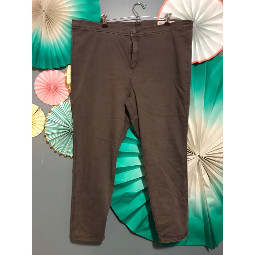 brown skinny leg jeans